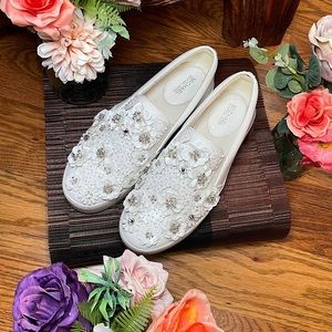 LIKE NEW!😍✨MICHAEL Michael Kors White Embellished Platform Speaker Size 6.5